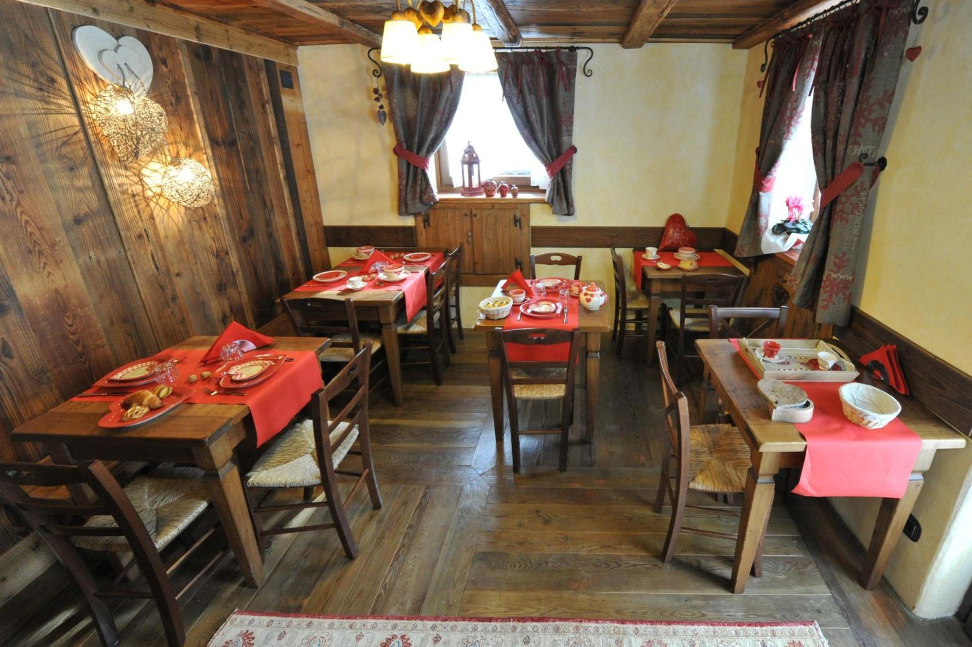 Affittacamere Petit Coeur Champoluc Exteriér fotografie