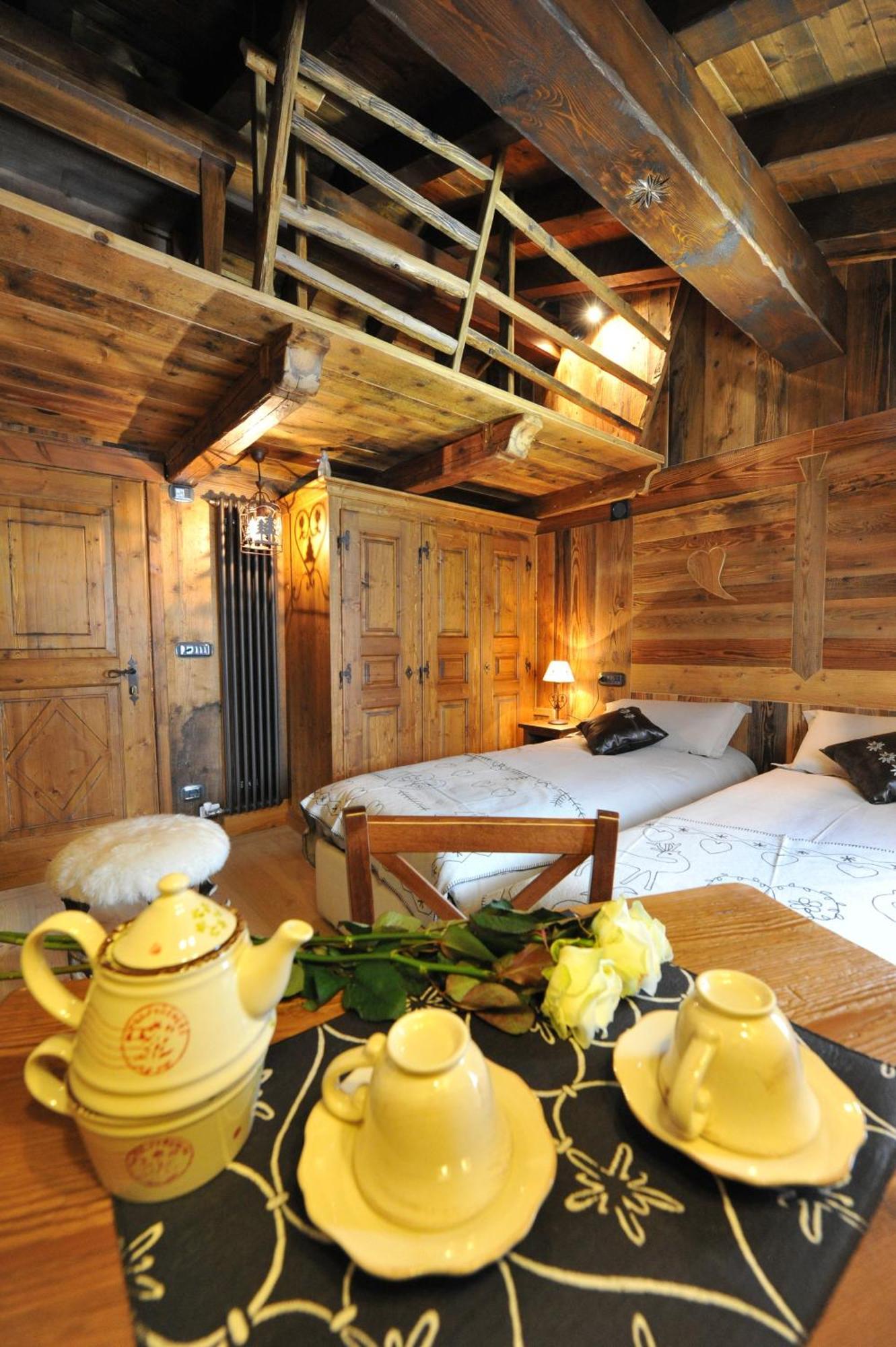 Affittacamere Petit Coeur Champoluc Exteriér fotografie
